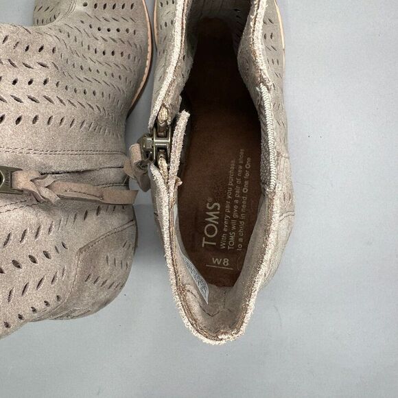 Toms Women's Size 8 Majorca Peep Toe Taupe Suede Perforated Ankle Boots - Picture 9 of 12